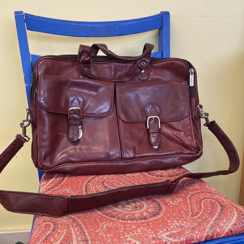Kenneth Cole Men's Leather Messenger Bag in Deep Burgundy